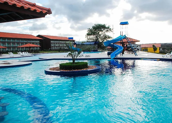 Canarius de GravatáHotel Em